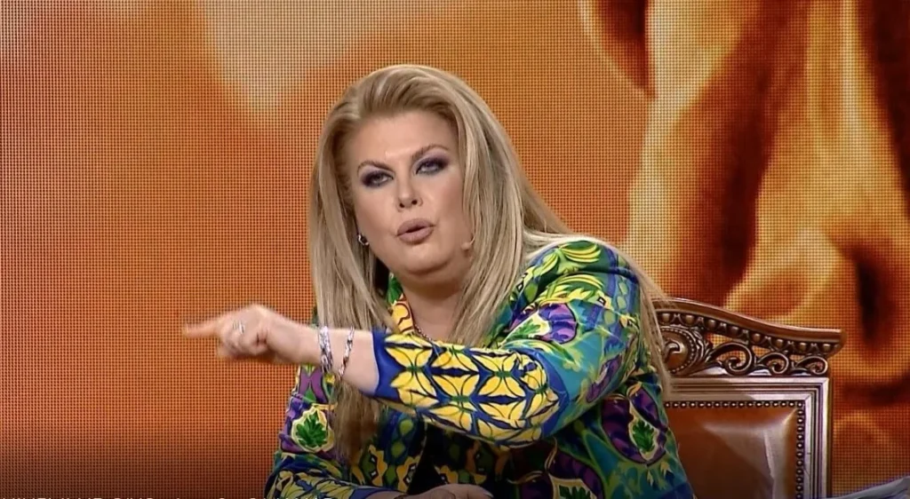 Tjetër DENONCIM// Si Eni Cobani i mori vëllait tim të ndjerë, 4500 euro dhe si kreu punë.