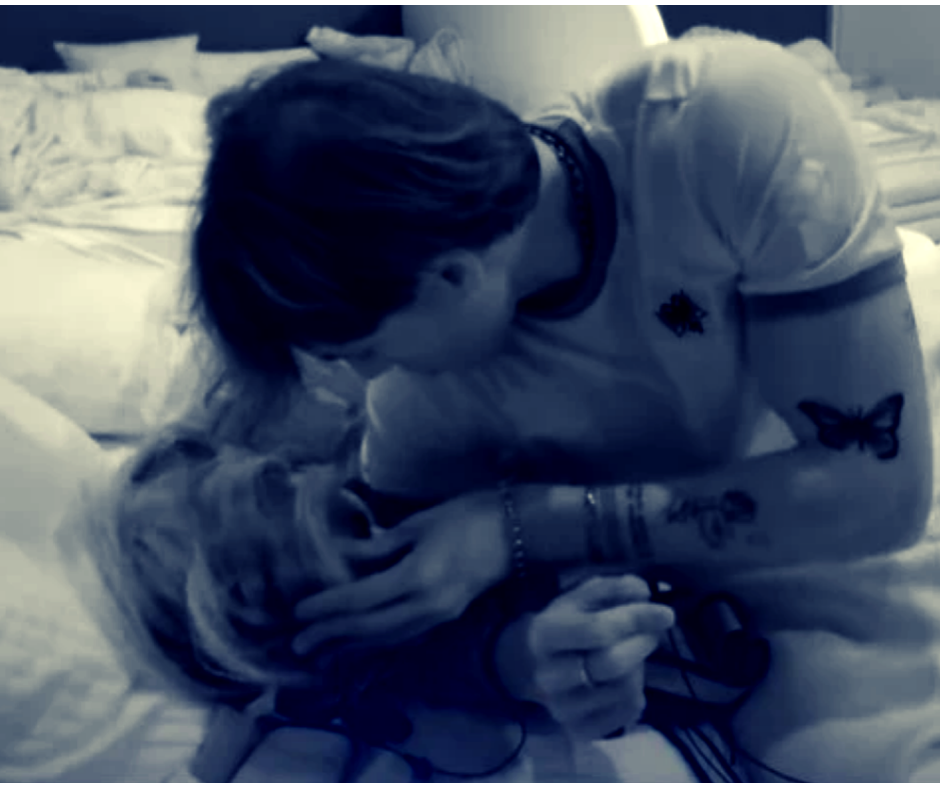 Elijona kafshon në krah Klodin, momente afërsie pas spektaklit