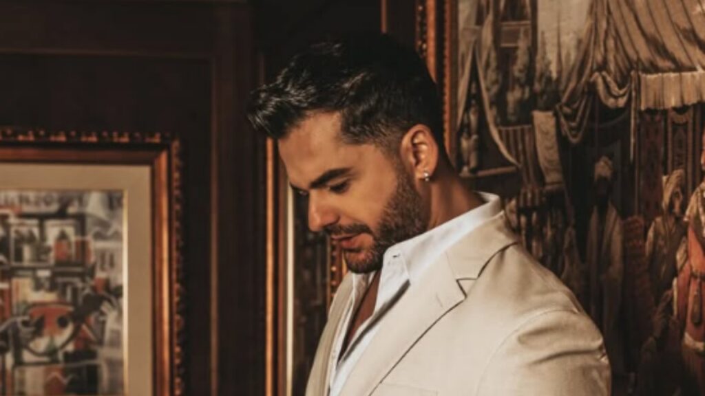 “E mor Shpat vllai”, Bes Kallaku kujton këngëtarin e ndjerë me këtë VIDEO